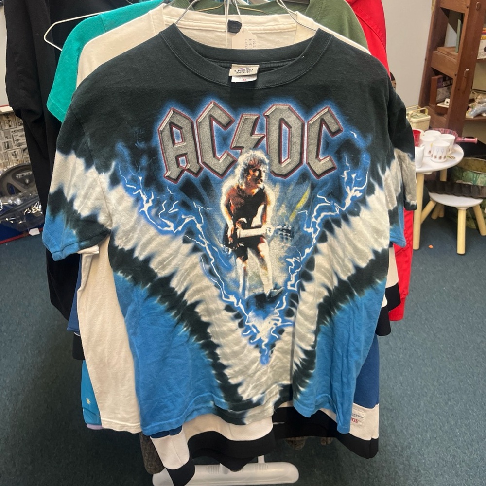 Vintage 2004 Liquid Blue AC/DC Let There Be Rock Tie Dye T Shirt Size Medium